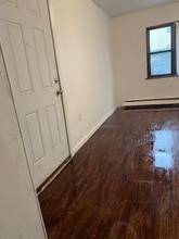 88 E 26th St in Bayonne, NJ - Building Photo - Building Photo