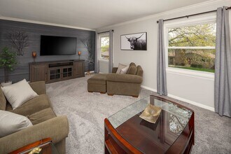 3107 28th Street Ct, Unit 2 in Rock Island, IL - Foto de edificio - Building Photo