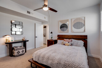 Ellis Midtown in Phoenix, AZ - Foto de edificio - Interior Photo