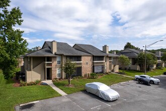 The Landings at Belle Rive in Jacksonville, FL - Foto de edificio - Building Photo