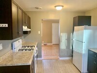 806 Undercliff Dr photo'