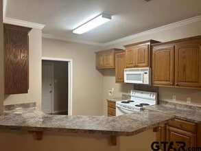 13778 CR 4198 in Lindale, TX - Building Photo - Building Photo