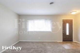 221 Grovewood Dr in Beech Grove, IN - Building Photo - Building Photo