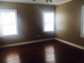 615 Monroe St in Kilgore, TX - Building Photo - Building Photo