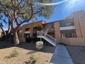 5122 S Jones Blvd in Las Vegas, NV - Building Photo