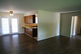 3864 Sundart Dr in Lexington, KY - Foto de edificio - Building Photo