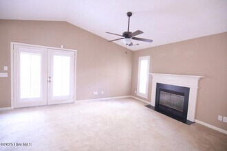 105 Sunshine Ln in Winterville, NC - Building Photo - Building Photo