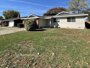 2332 Zinfandel Dr in Rancho Cordova, CA - Building Photo - Building Photo