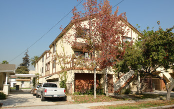 1135 E Maple St in Glendale, CA - Building Photo - Building Photo