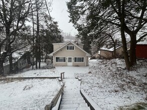 59 Pointview Rd in Pittsburgh, PA - Building Photo - Building Photo