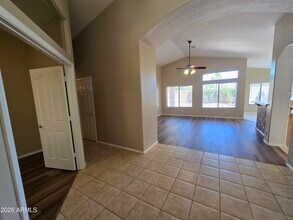 1074 E Cathy Dr in Gilbert, AZ - Building Photo - Building Photo