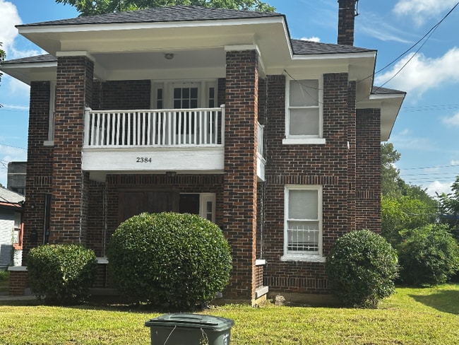2384 Forest Ave