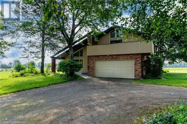 1710 Concession 2 Rd W in Hamilton, ON - Building Photo - Building Photo
