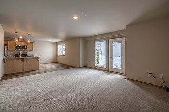 407 S Kansas Loop in East Wenatchee, WA - Building Photo - Building Photo