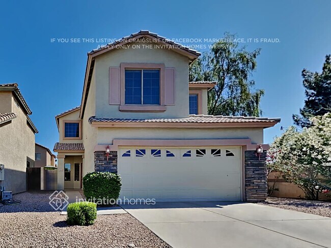 property at 2949 E Kenwood St