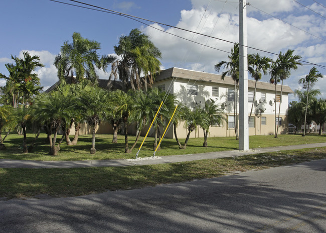 Biscayne Park in Miami, FL - Building Photo - Building Photo