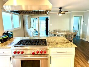 1606 W 22nd St in Los Angeles, CA - Building Photo - Building Photo