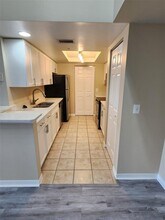 4171 N Haverhill Rd in West Palm Beach, FL - Building Photo - Building Photo