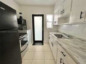 877 80th St in Miami Beach, FL - Building Photo - Building Photo