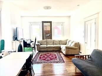 property at 23 Monmouth St