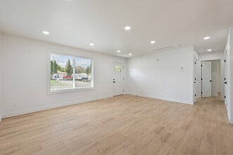 1301 Clements Cir, Unit 1301 in East Wenatchee, WA - Building Photo - Building Photo