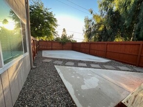 3747 Churn Crk Rd in Redding, CA - Building Photo - Building Photo