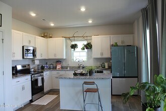 300 Ruby Baird Dr in Sneads Ferry, NC - Building Photo - Building Photo