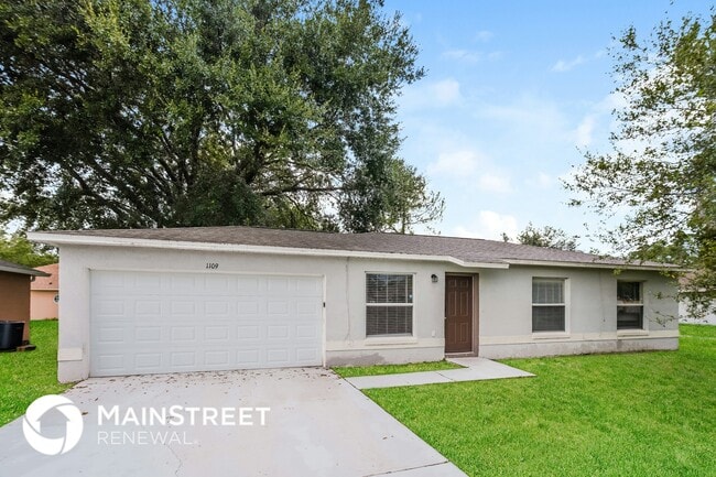 1109 Cambourne Dr in Kissimmee, FL - Foto de edificio - Building Photo
