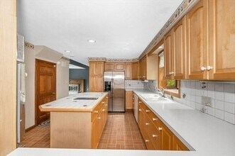 15 Shore Rd in Saugus, MA - Building Photo - Building Photo