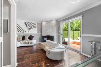4768 Owl Cir in Mississauga, ON - Building Photo - Building Photo