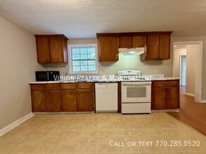 219 Harmon Ave in Carrollton, GA - Building Photo - Building Photo