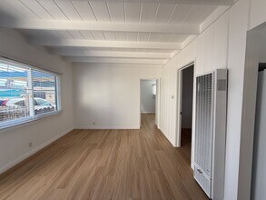 1033 Bath Ln in Ventura, CA - Building Photo - Building Photo