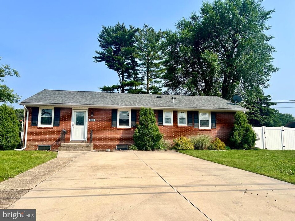 821-A S Main St in Monroe, NJ - Building Photo