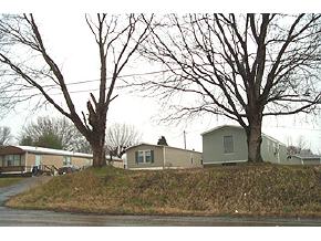 J & J Mobile Home Park in Kingsport, TN - Building Photo - Building Photo