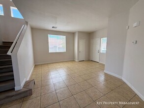 6024 Ripple Cloud Ct in North Las Vegas, NV - Building Photo - Building Photo