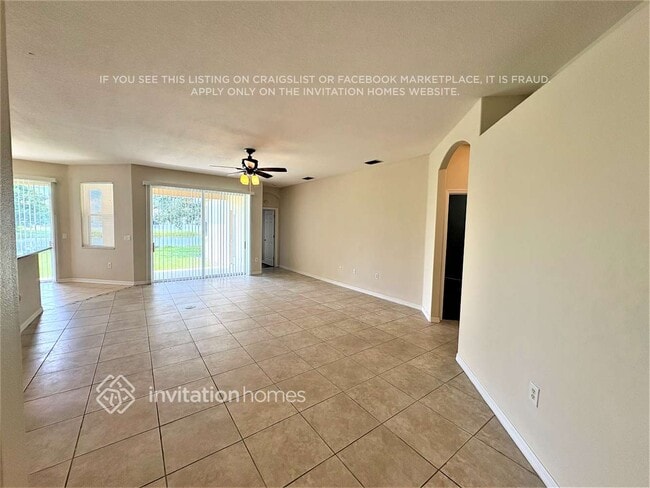 15671 Lemon Fish Dr in Lakewood Ranch, FL - Building Photo - Building Photo