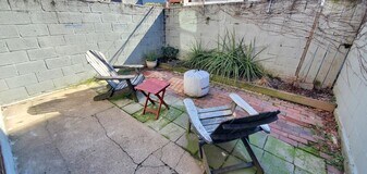 1818 Montrose St in Philadelphia, PA - Building Photo