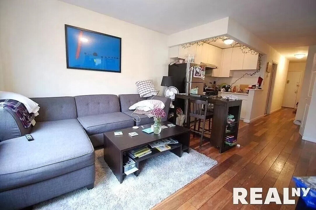 133 Ludlow St-Unit -3E in New York, NY - Building Photo
