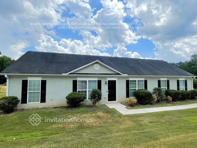 property at 10 Raven Ct