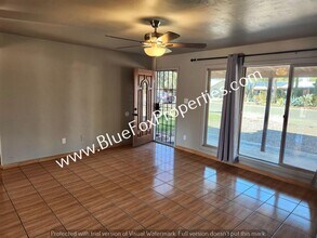 5952 E 25th St in Tucson, AZ - Foto de edificio - Building Photo