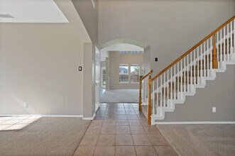 211 Camp Creek Dr in Arlington, TX - Foto de edificio - Building Photo