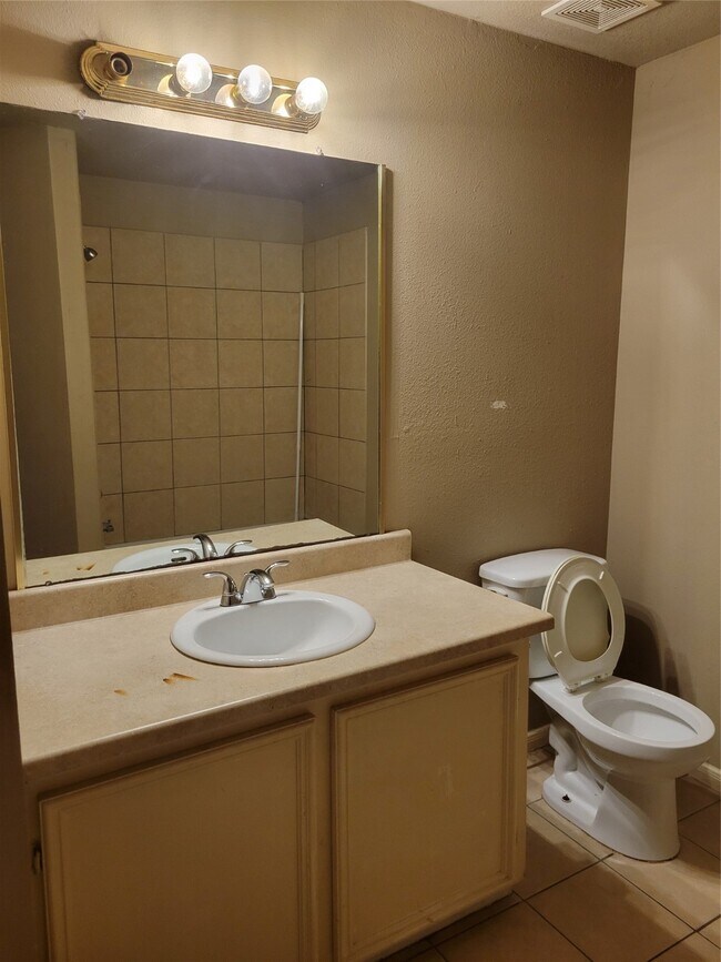 property at 4611 Knoxville St