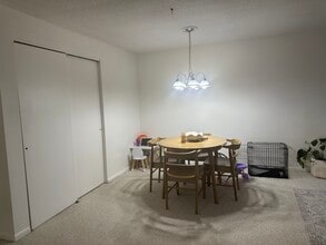 1317 Harbor View Dr in Rocky Hill, CT - Building Photo - Building Photo