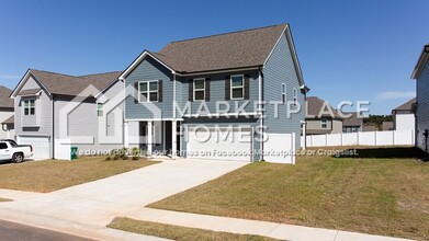 223 W L Miller Dr in Jackson, GA - Building Photo - Building Photo