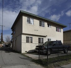 13127-13129 Vanowen St in North Hollywood, CA - Building Photo - Building Photo