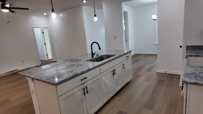 698 Delta Rd in Memphis, TN - Foto de edificio - Building Photo