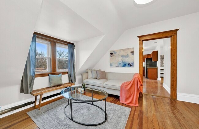 1221 W Draper St, Unit 3 in Chicago, IL - Building Photo - Building Photo