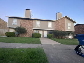 2709 Wimbledon Ct in Garland, TX - Building Photo - Building Photo