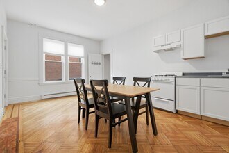 630 Centre St in Boston, MA - Building Photo - Building Photo