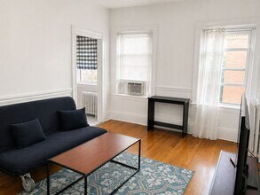 9 Park Vale in Brookline, MA - Foto de edificio - Building Photo